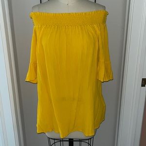 Off the shoulder tunic NWT